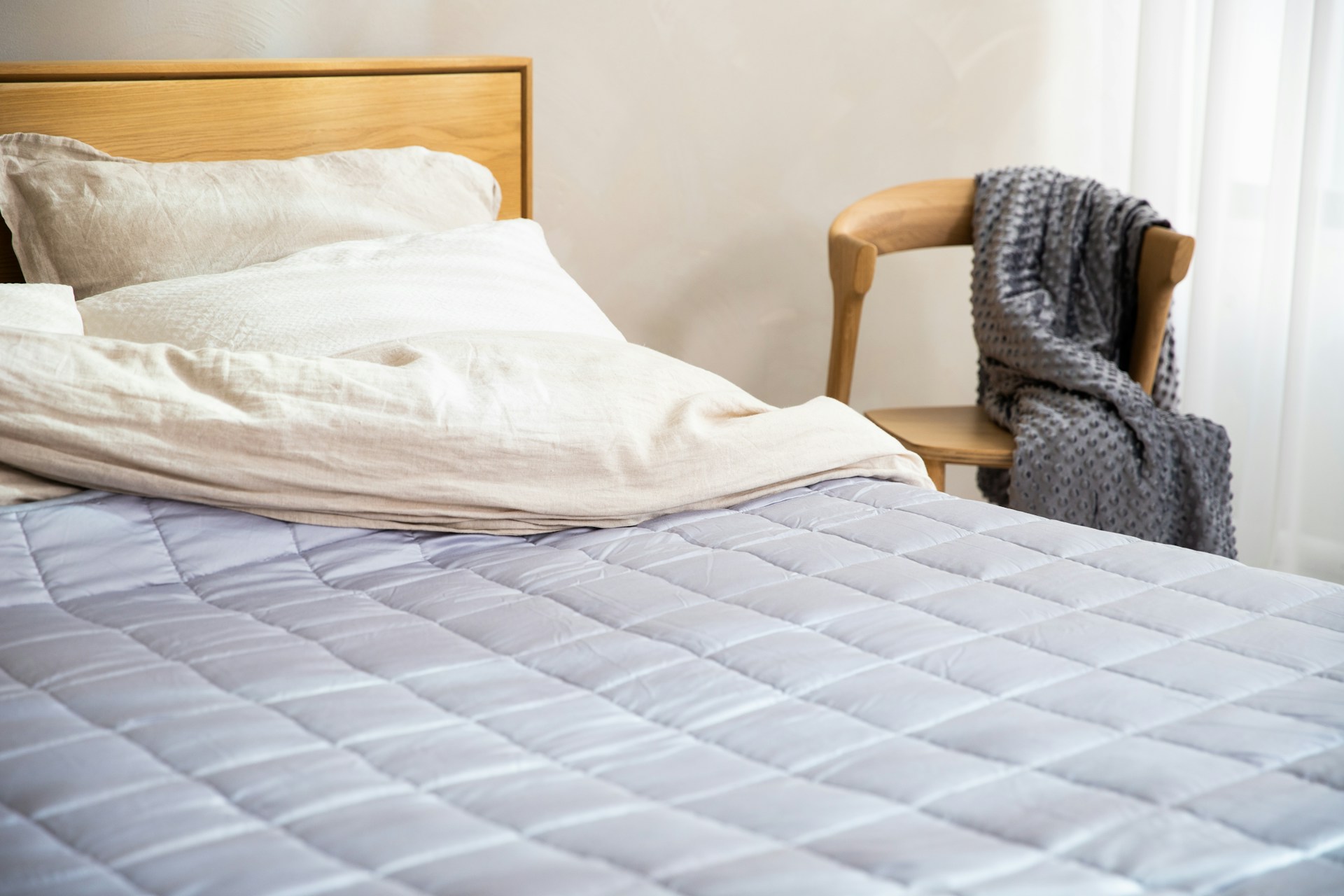 Collection of sleep improvement guides and resources